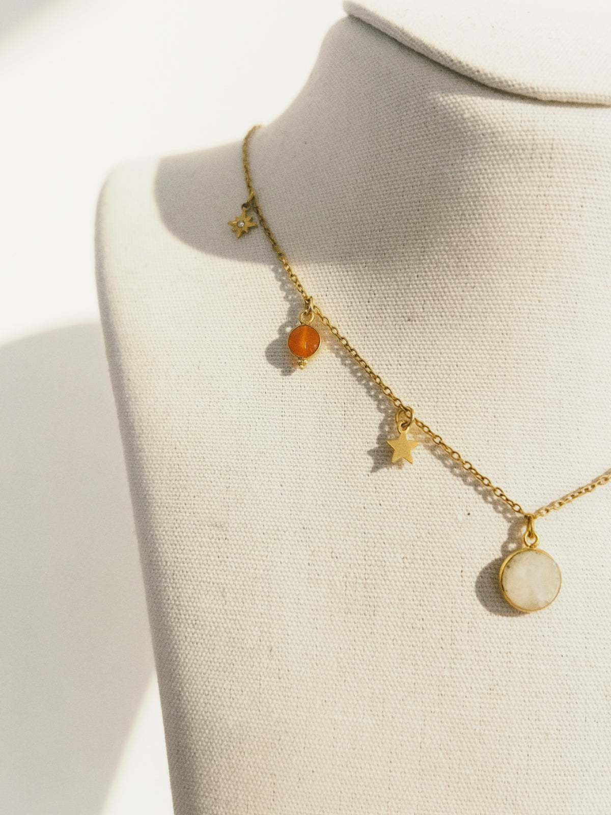 Collier Céleste - Pierre de Lune, Cornaline & Étoiles