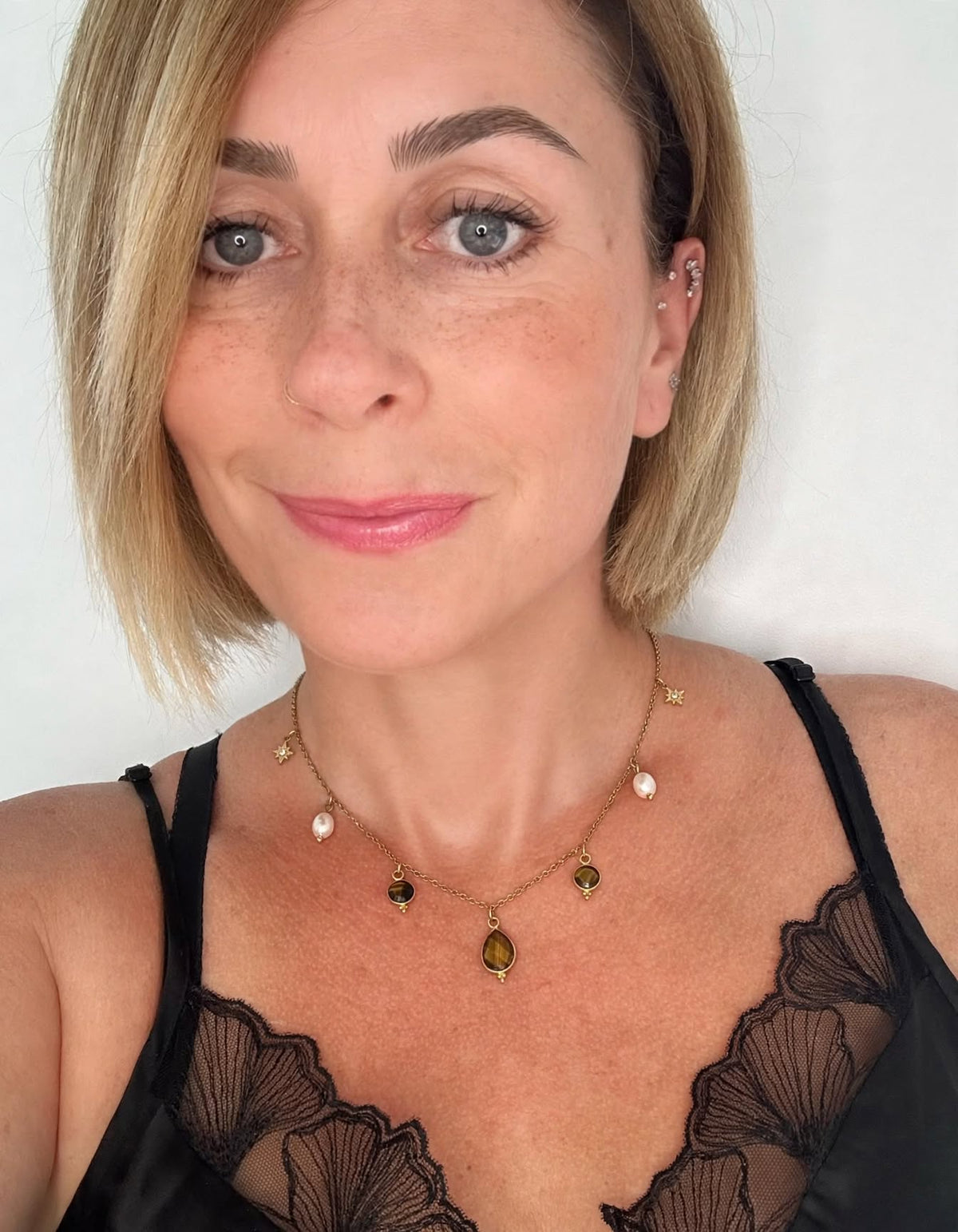 Collier Léa - Œil de Tigre, Perles et Étoiles