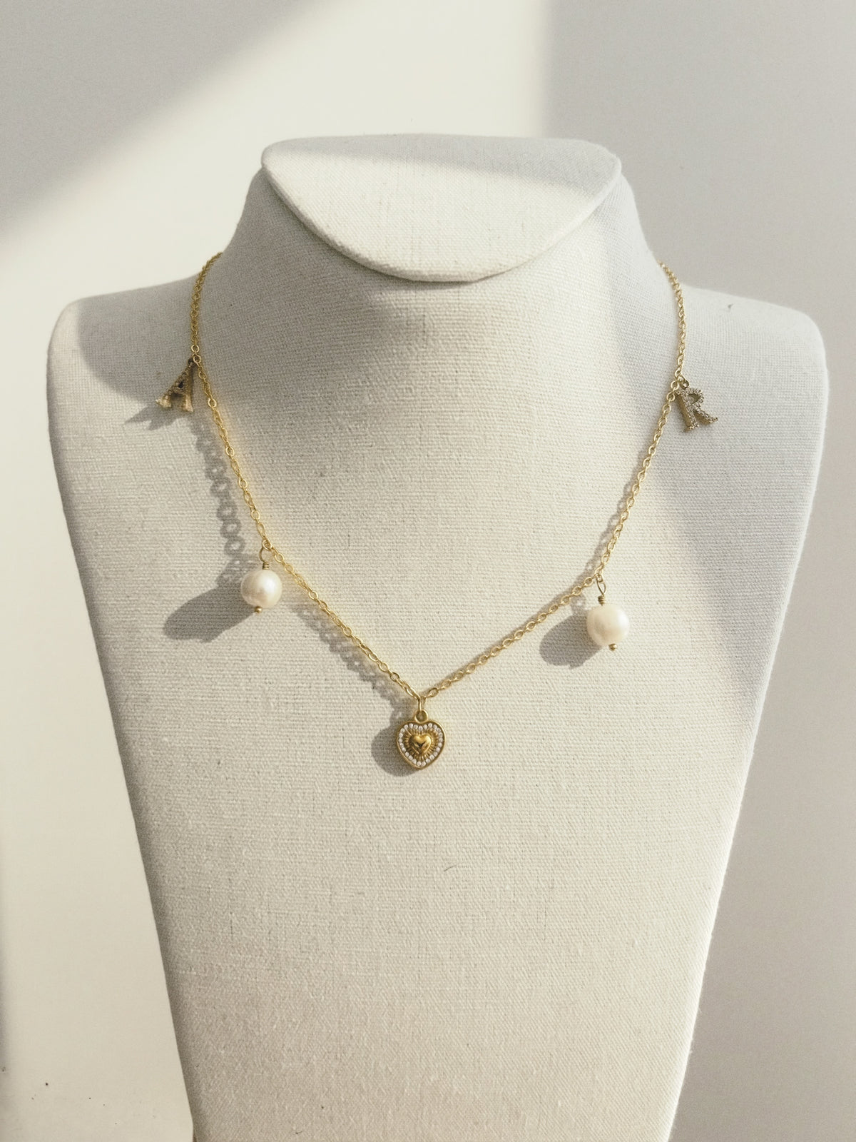 : Collier Personnalisé Cœur, Perles & Initiales