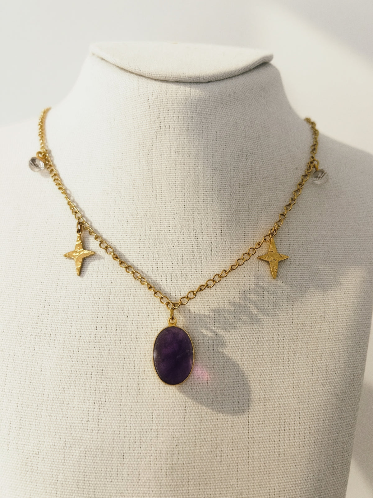 Collier Améthyste Violette Étoiles Dorées - Charms Celeste Acier Inoxydable