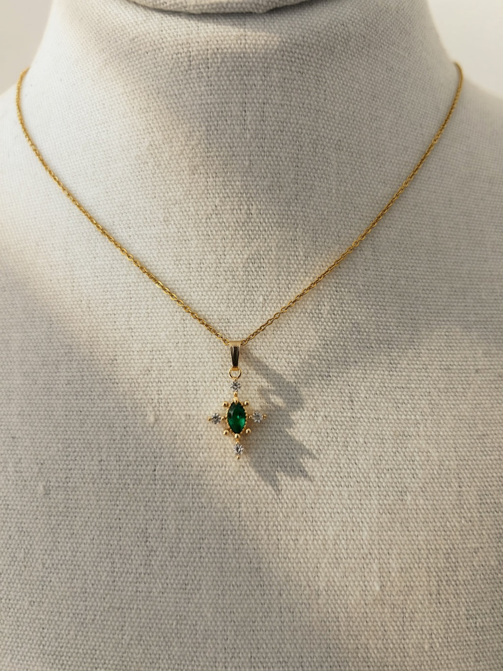 Collier Talisman Émeraude - Bijoux byMadéa