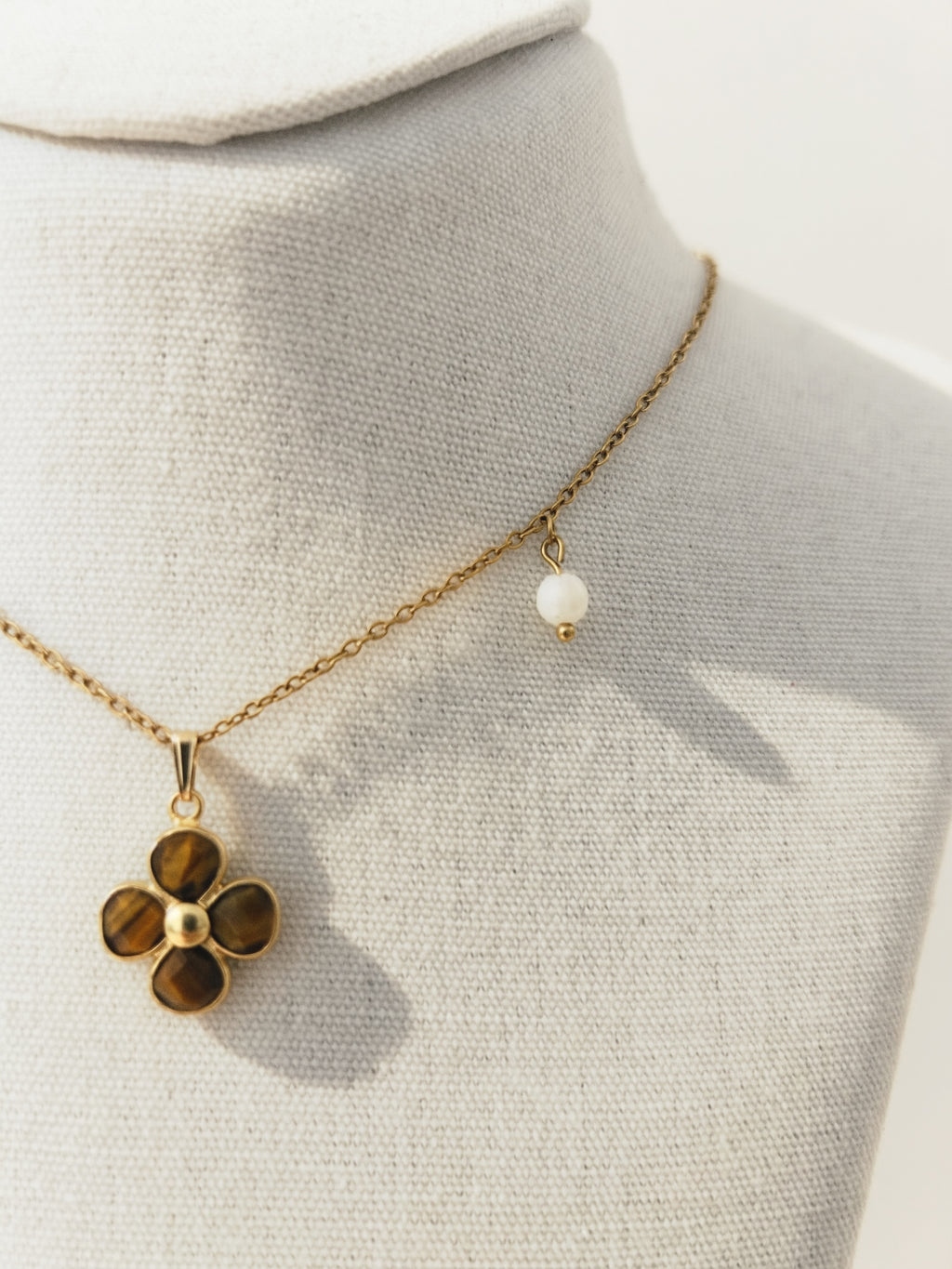 Collier Trèfle Chance - Œil de Tigre & Perles de Pierre de Lune