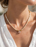 Collier Heishi Nacre Blanche & Perles Dorées - Pendentif Goutte Quartz Rose
